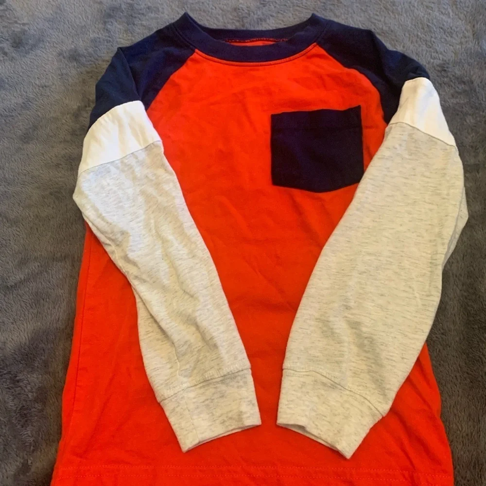 Carter's Red and Blue Long Sleeve Tee Size 6 Pocket